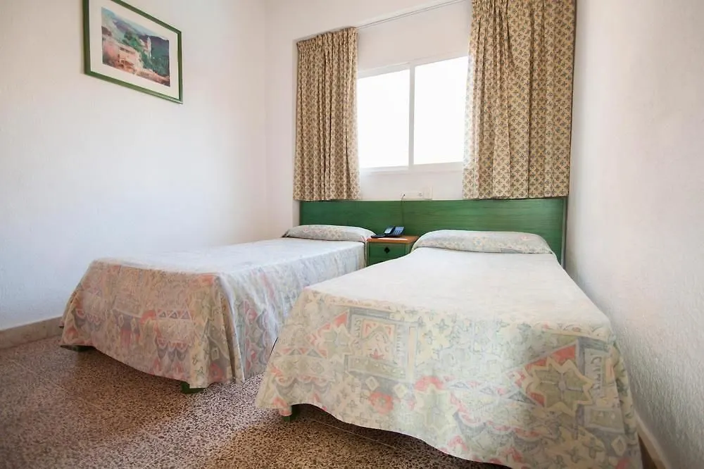 אל ארנל Bluesea Costa Verde ספרד